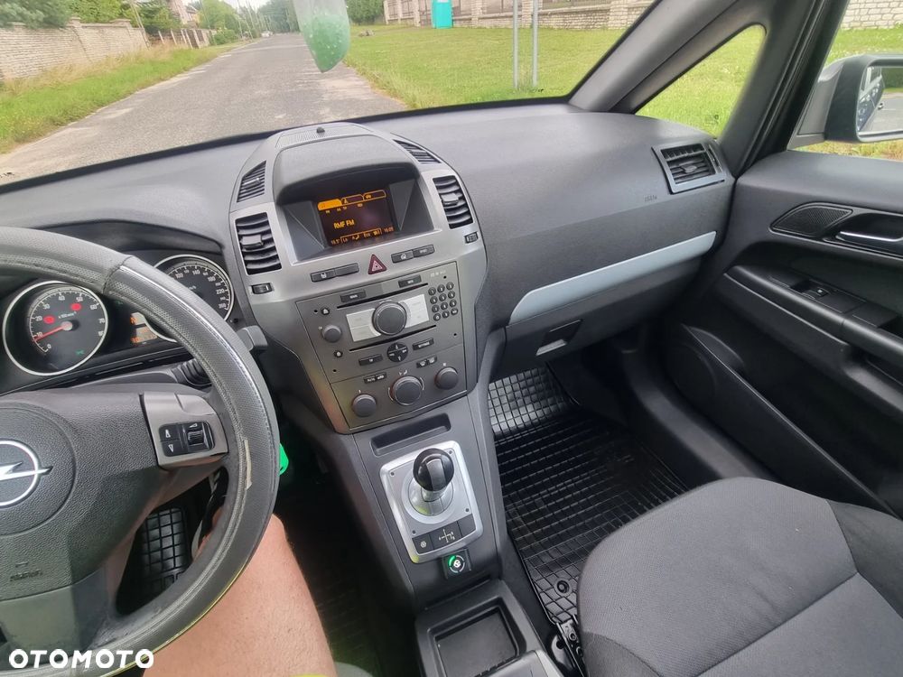 Opel Zafira 1.8 Cosmo EasyTronic EU5 - 15