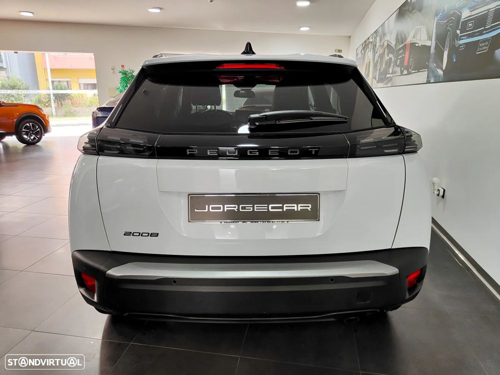 Peugeot 2008 1.2 PureTech Allure - 8