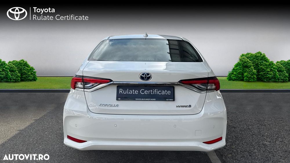 Toyota Corolla 1.8 HSD Business - 3