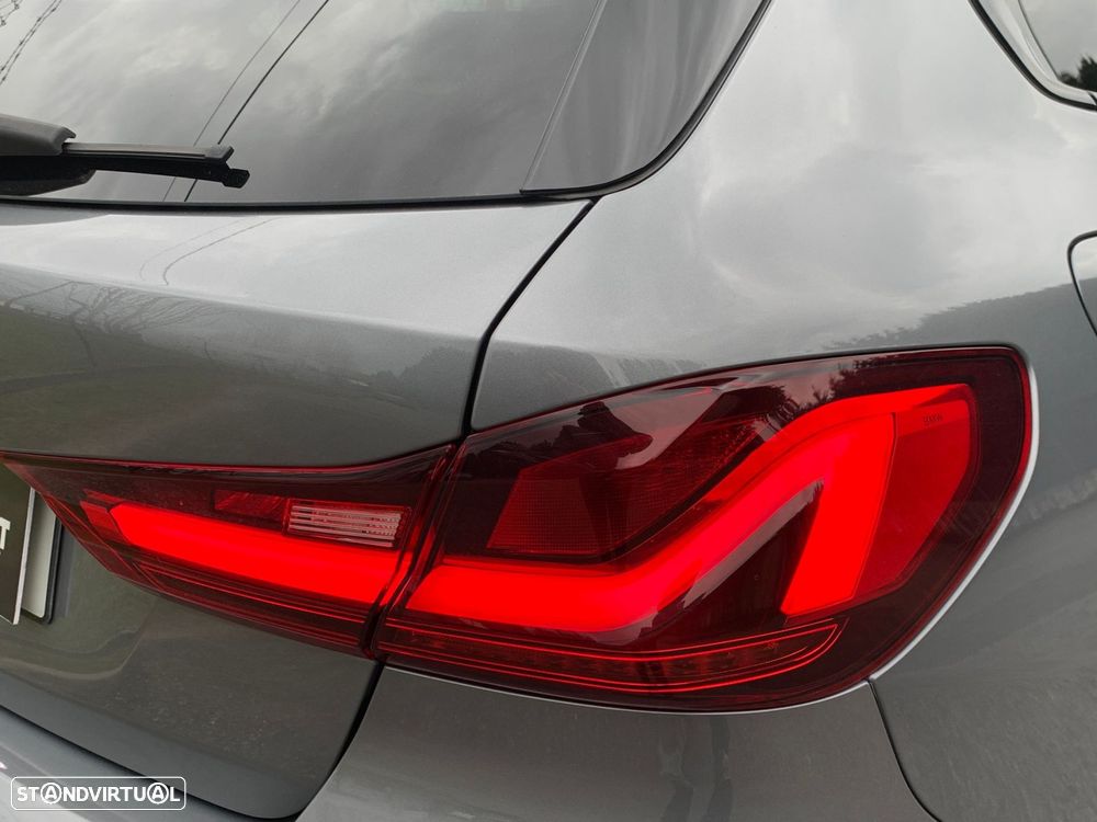 BMW 116 d Pack Desportivo M Auto - 10