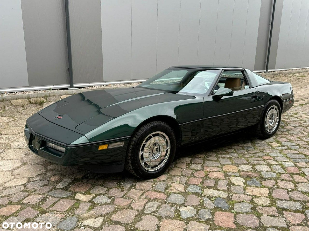 Chevrolet Corvette - 2