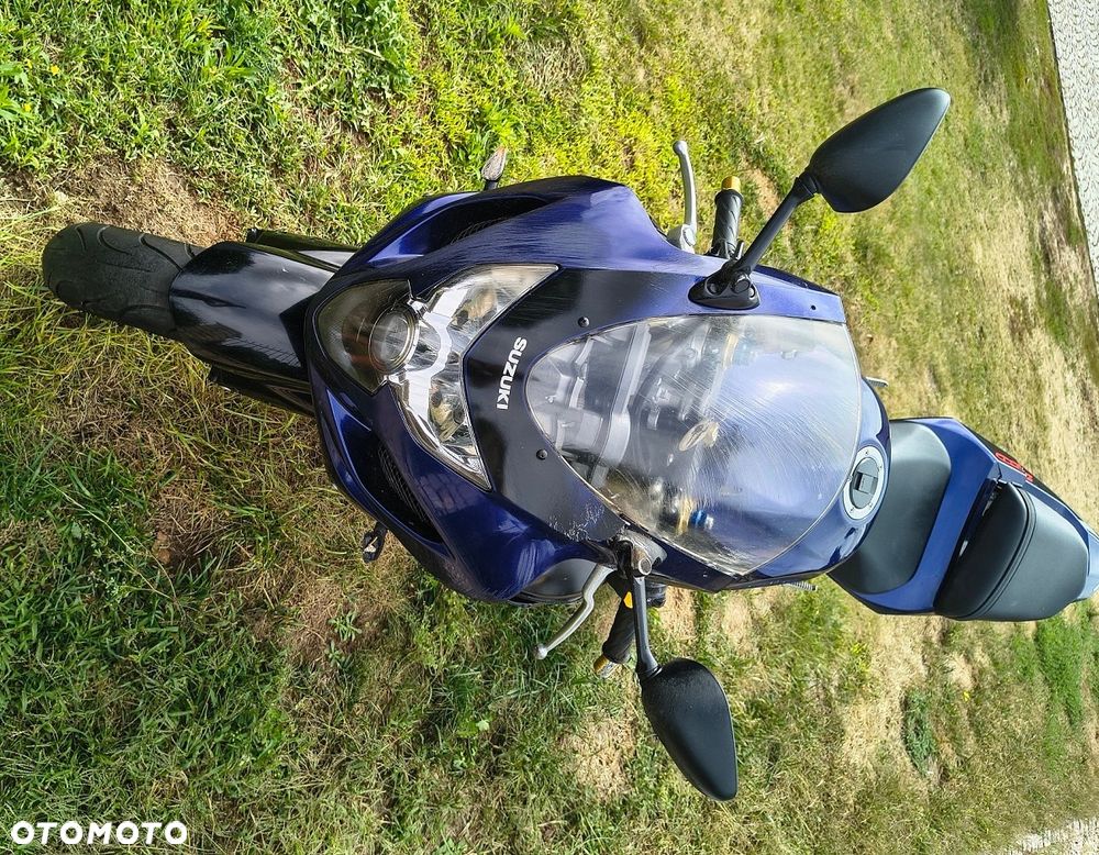 Suzuki GSX-R - 4