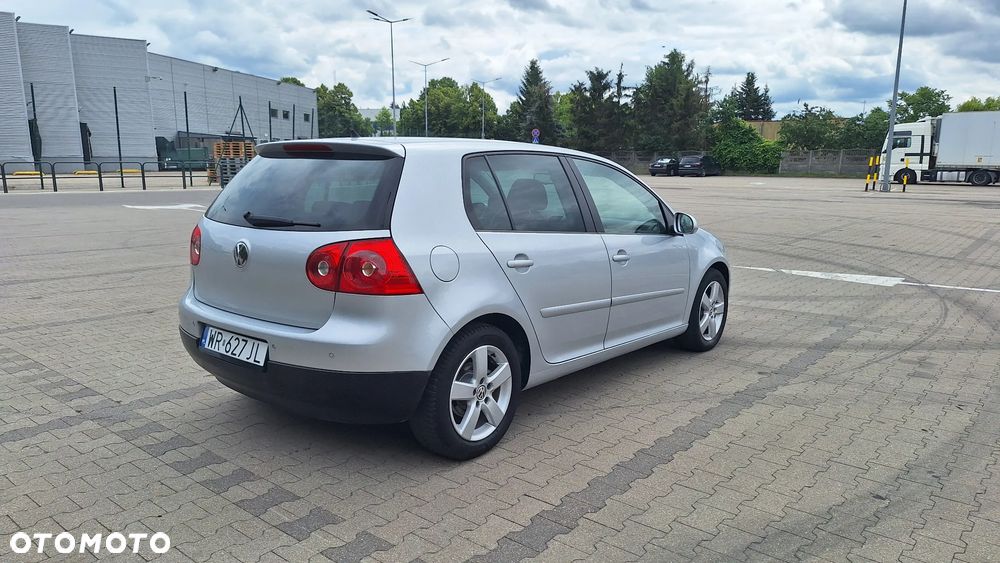 Volkswagen Golf 1.6 Trendline - 4