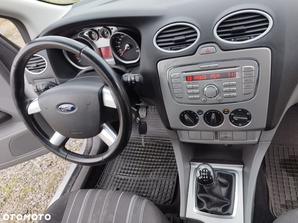 Ford Focus - 16