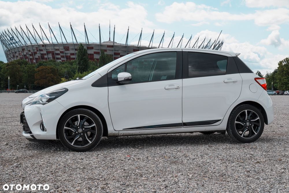 Toyota Yaris 1.5 Premium - 5