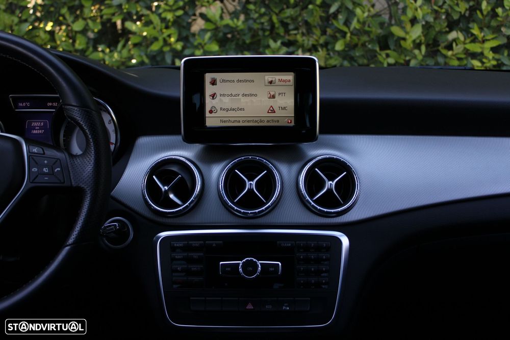Mercedes-Benz CLA 200 CDI Urban - 30