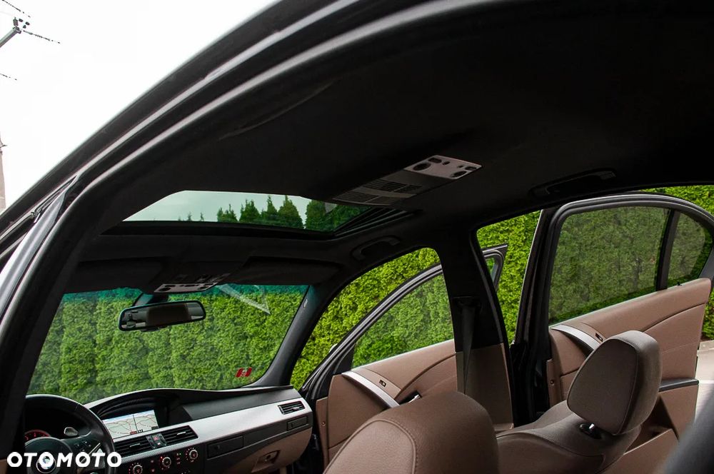 BMW Seria 5 530i SMG - 35