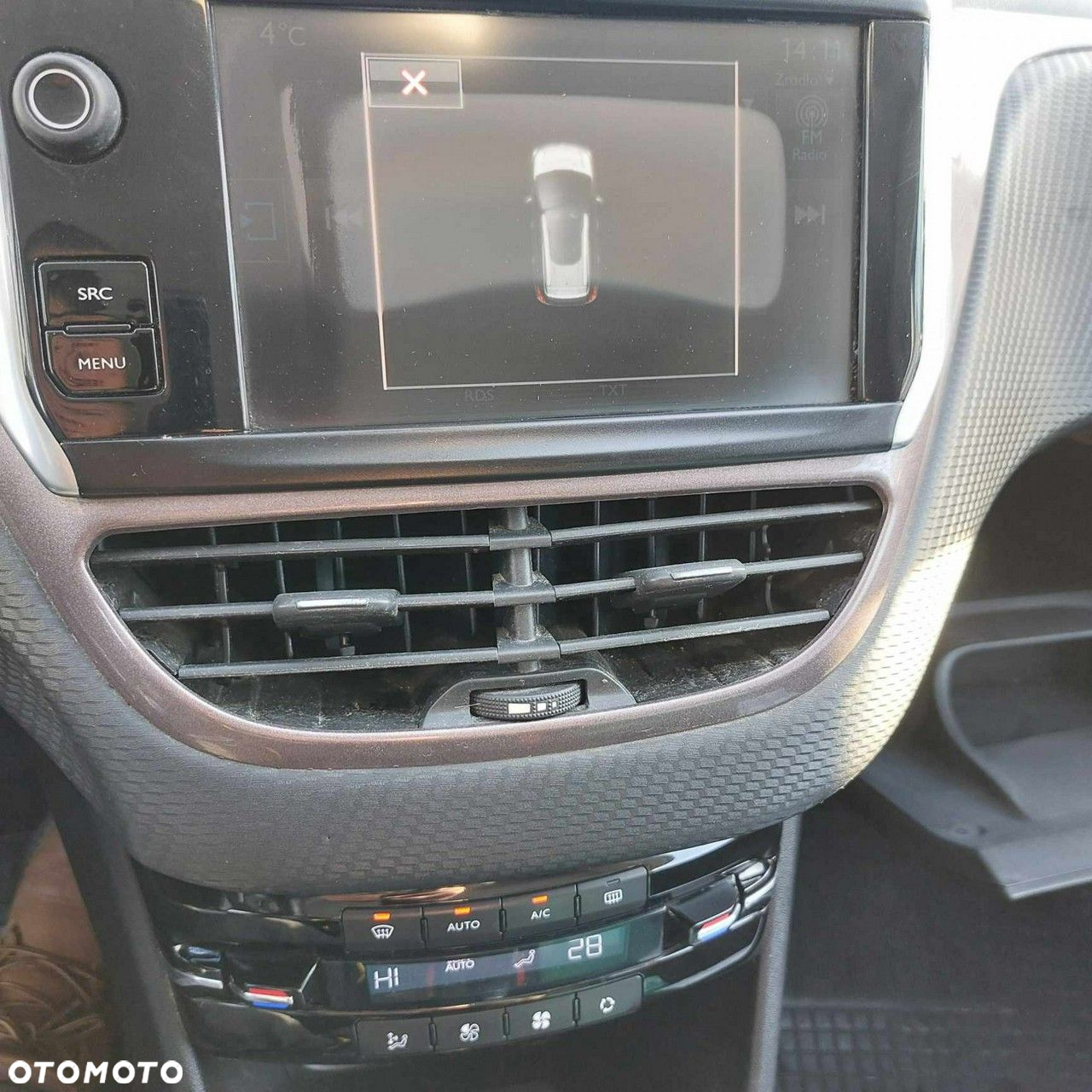 Peugeot 2008 - 8