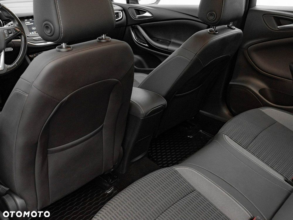 Opel Astra 1.2 T Elegance S&S - 25