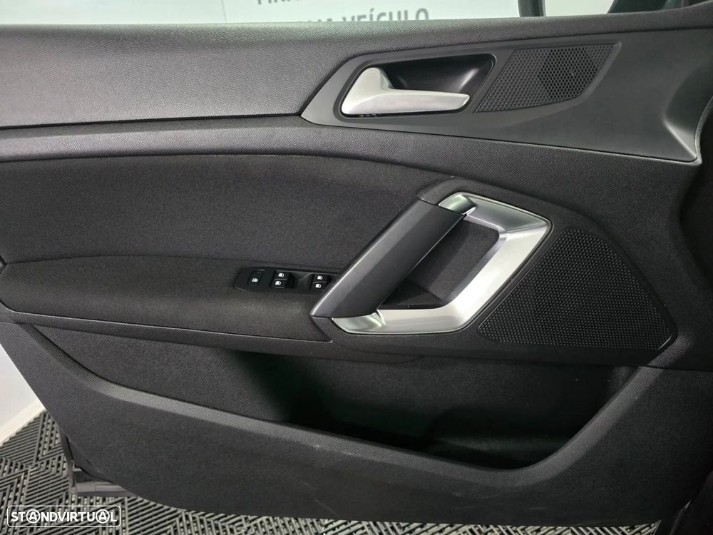 Peugeot 308 1.5 BlueHDi Style - 18