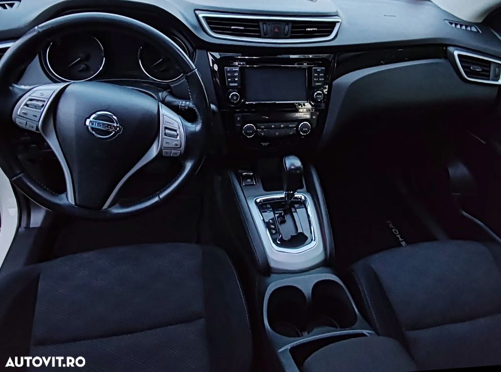 Nissan Qashqai 1.6 DCI Start/Stop X-TRONIC N-Connecta - 8