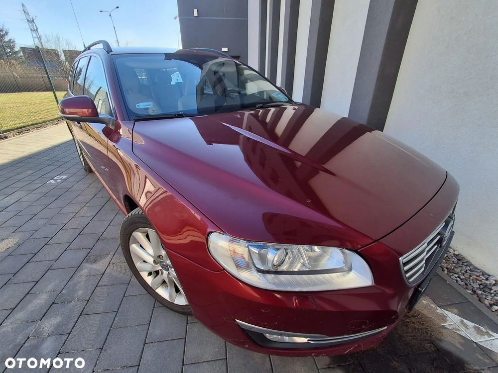 Volvo V70 D4 AWD Summum - 8