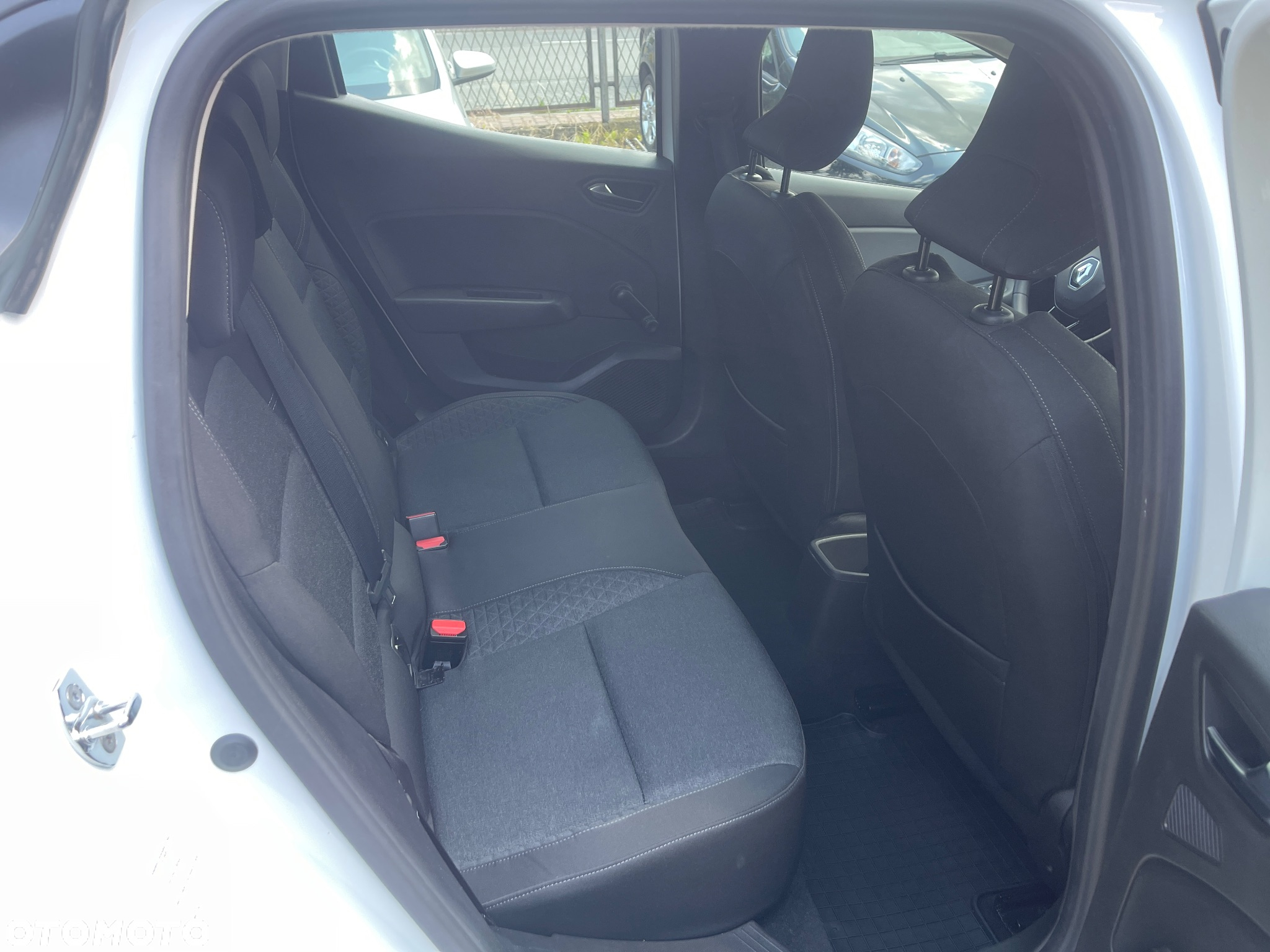 Renault Clio SCe 65 EQUILIBRE - 17
