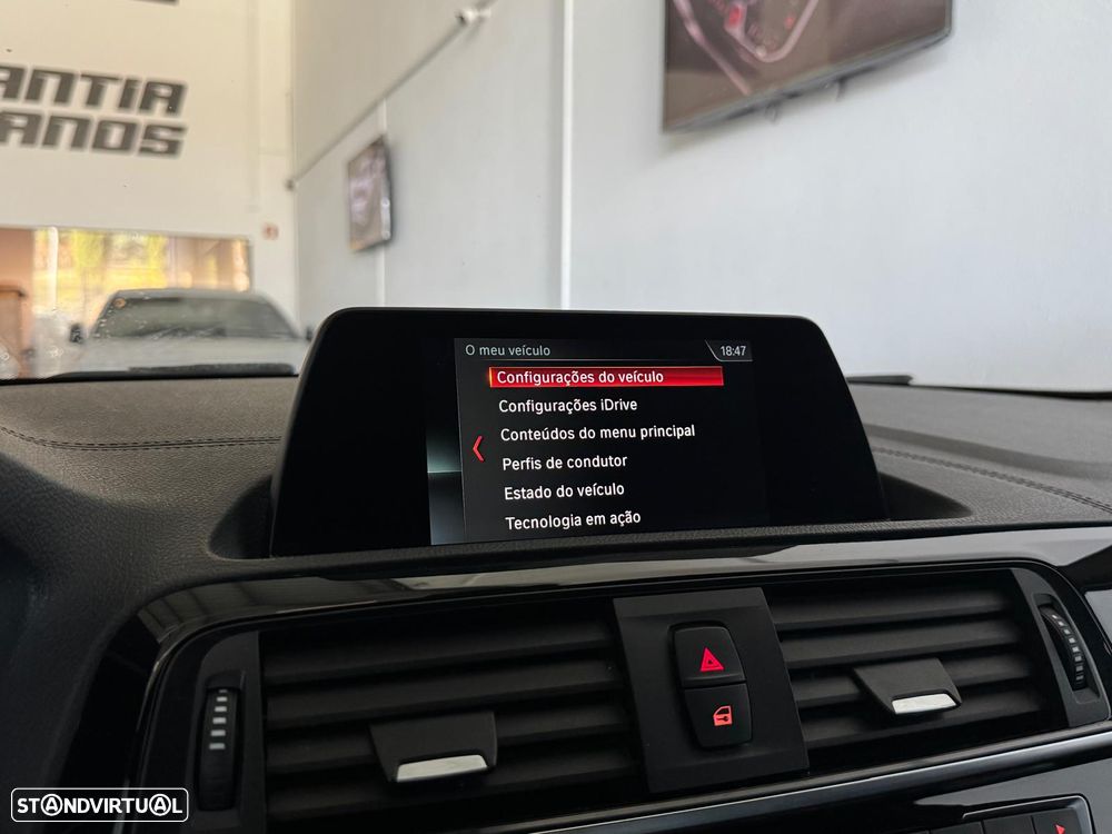 BMW 116 d Pack M - 25
