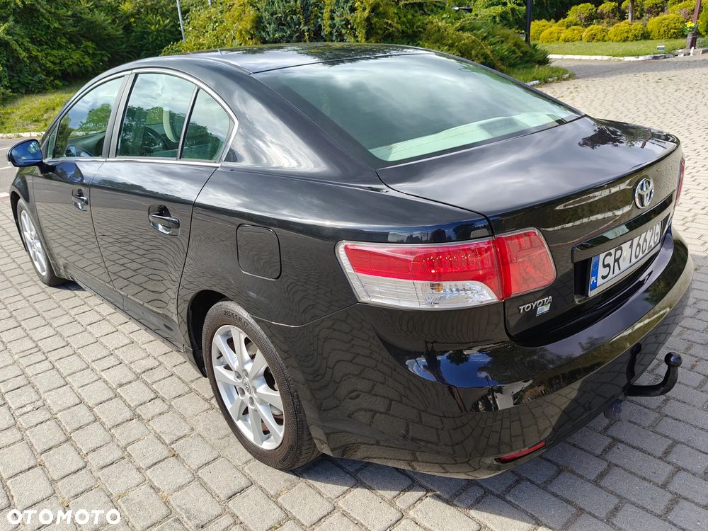 Toyota Avensis 2.0 D-4D Premium - 35