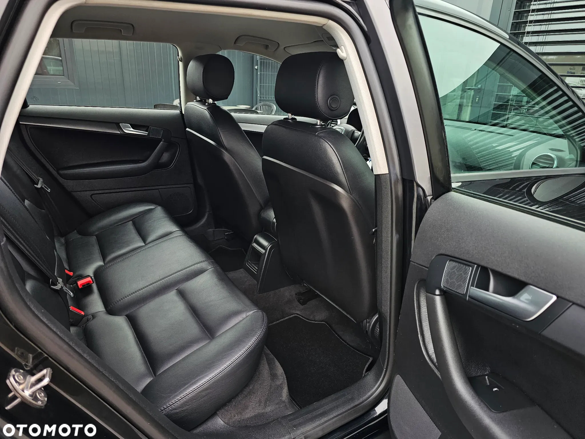 Audi A3 1.6 Sportback Ambiente - 12
