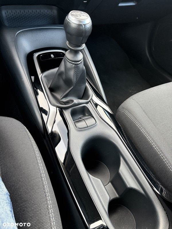 Toyota Corolla 1.5 Comfort - 35