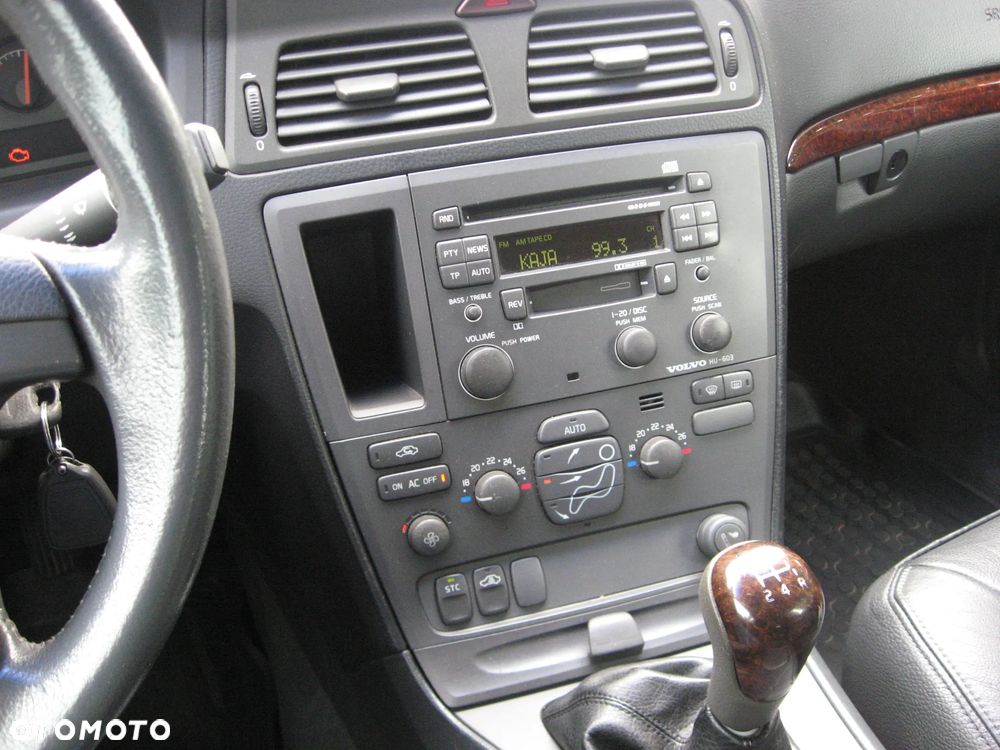 Volvo V70 2.4 Summum - 17