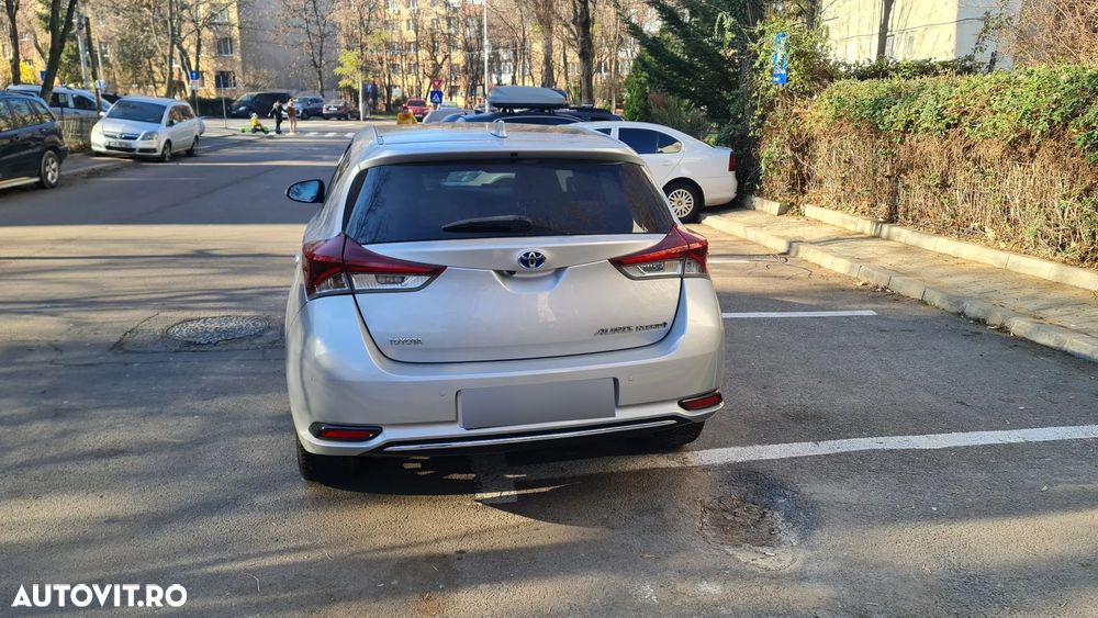 Toyota Auris ver-1-8-l-vvt--i-hsd-sol-plus - 8