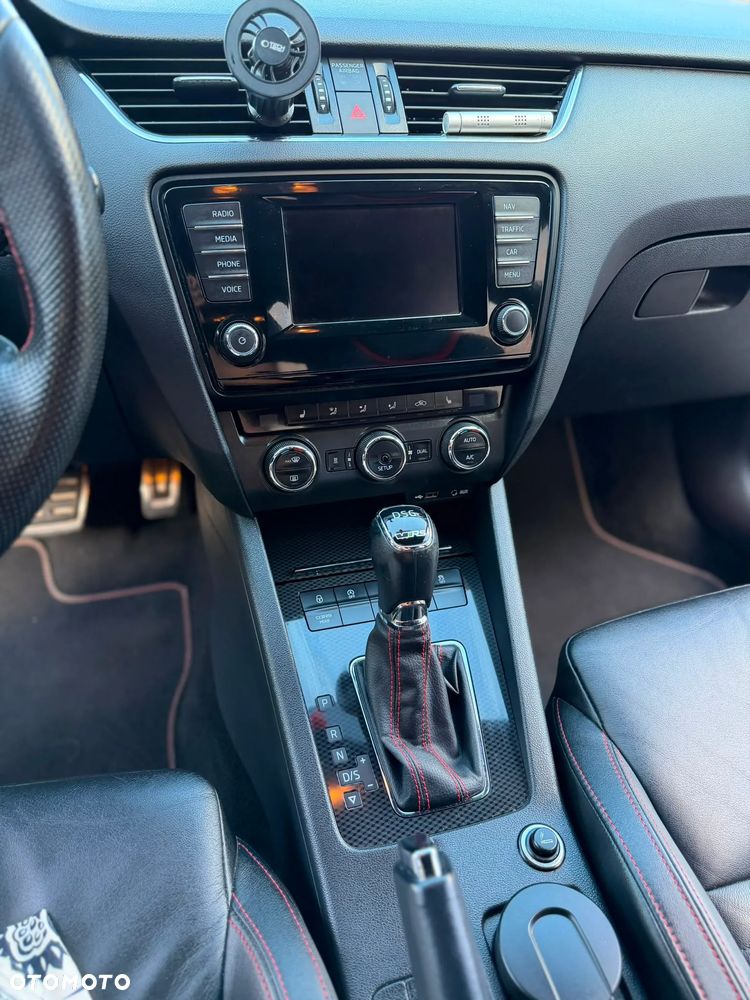 Skoda Octavia 2.0 TDI RS DSG - 9