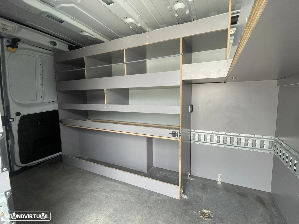 Renault Trafic 2.0 dCi IVA Dedutível - 33