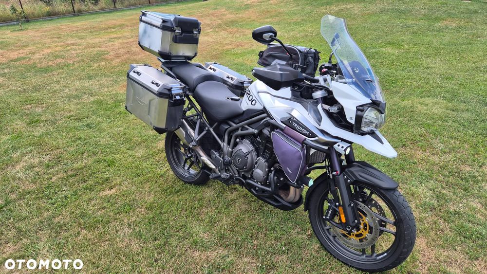 Triumph Tiger - 2