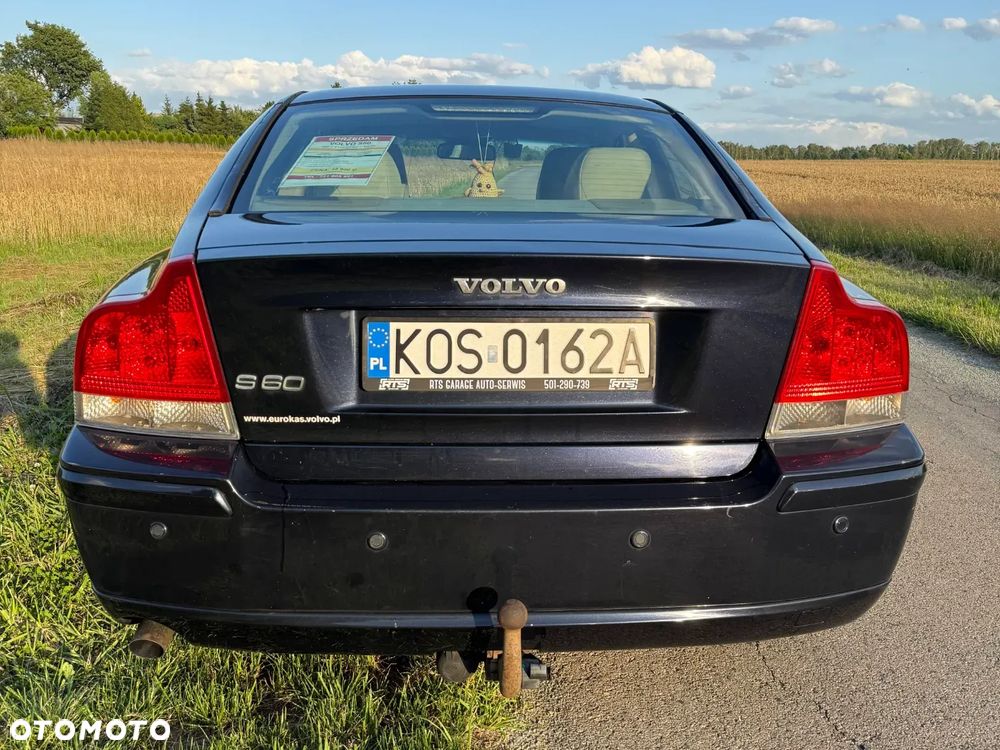 Volvo S60 2.4D Momentum - 6