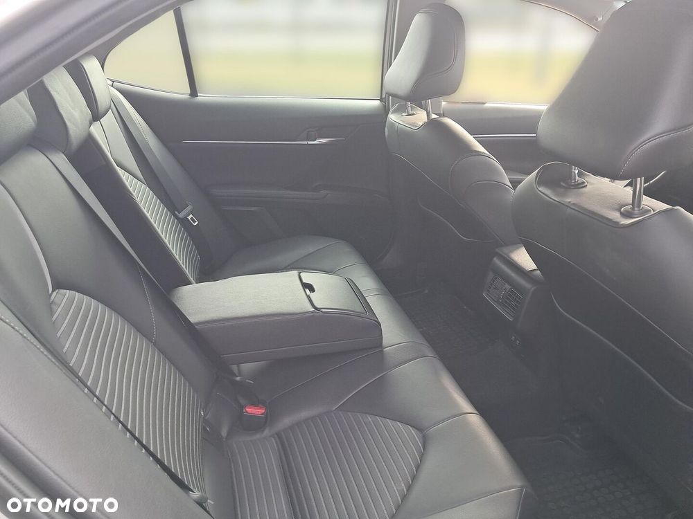 Toyota Camry 2.5 Hybrid Prestige CVT - 8