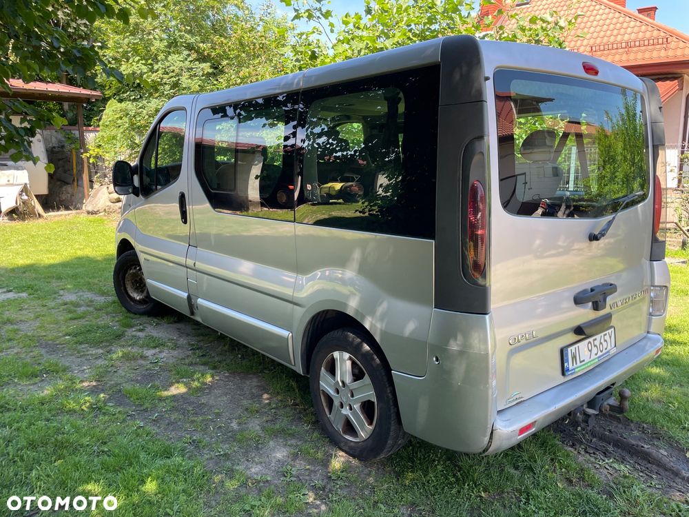 Opel Vivaro - 18