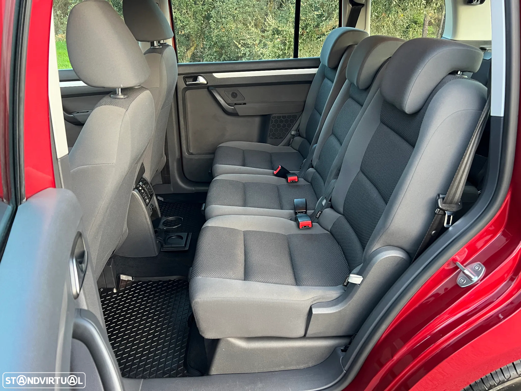 VW Touran 1.6 TDI DPF BlueMotion DSG Trendline - 24