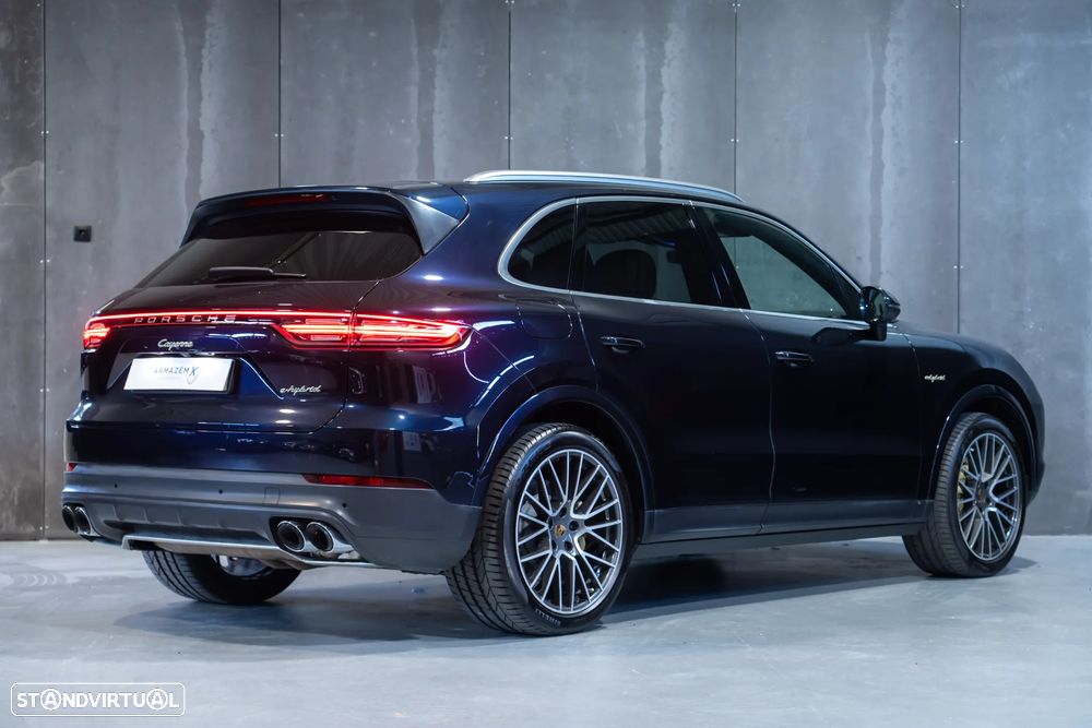 Porsche Cayenne E-Hybrid - 4
