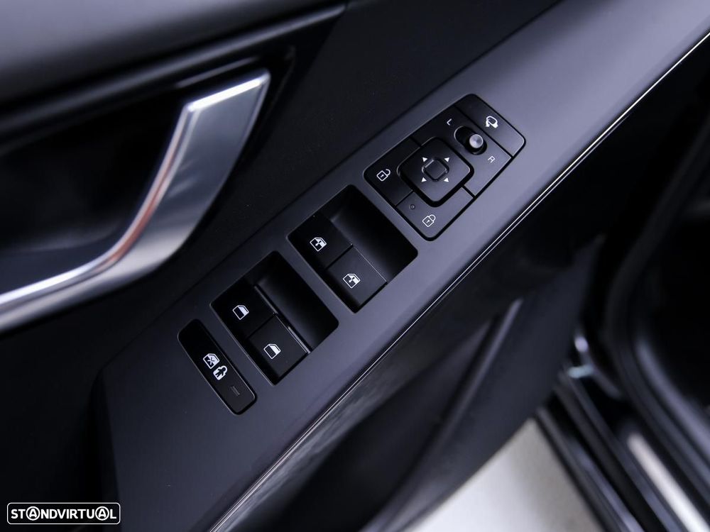 Kia Niro EV 64kWh Drive - 14