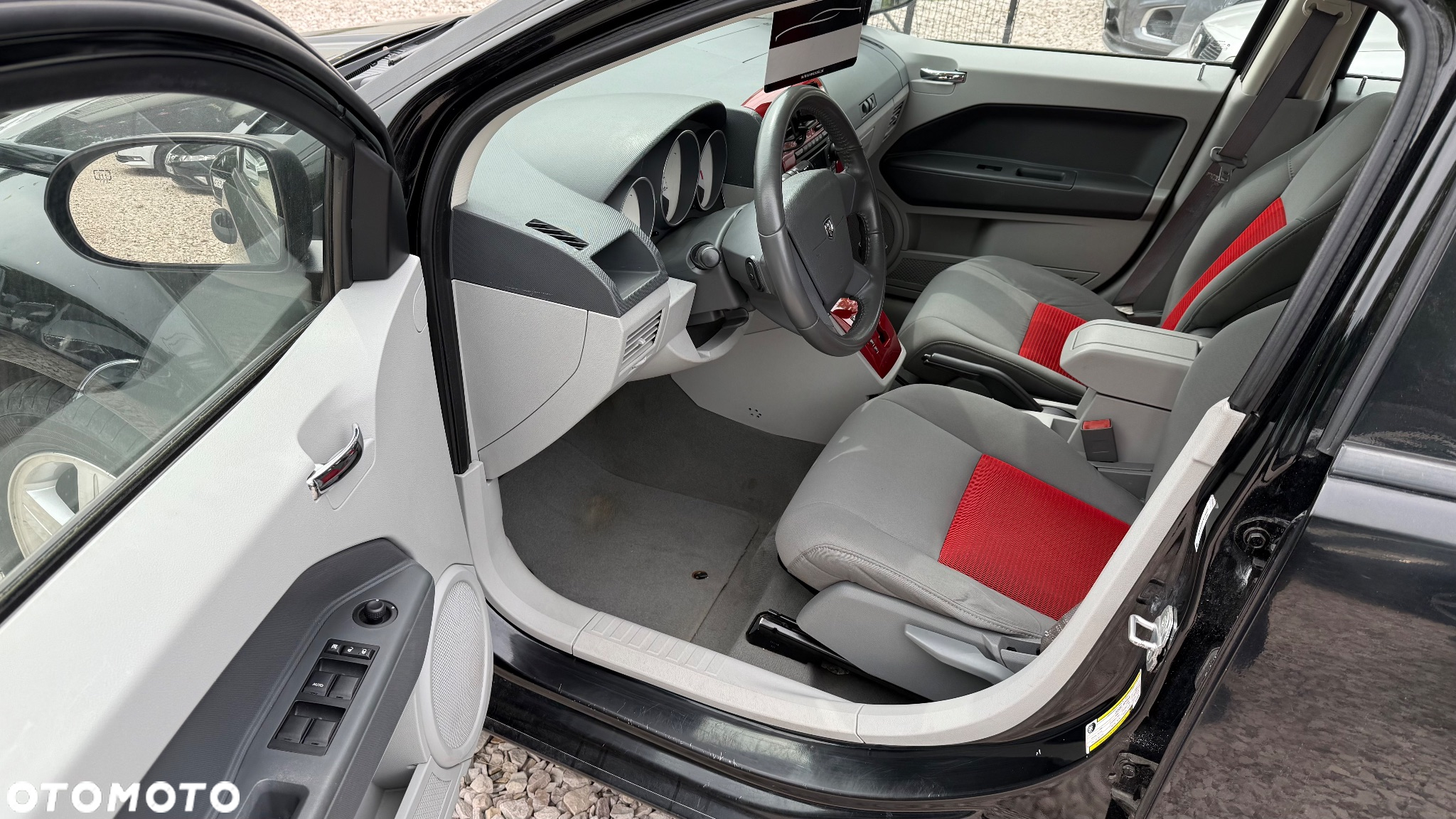 Dodge Caliber 2.0 CVT SXT - 9