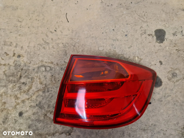 BMW3 F30 kombi lampa tylna prawa.