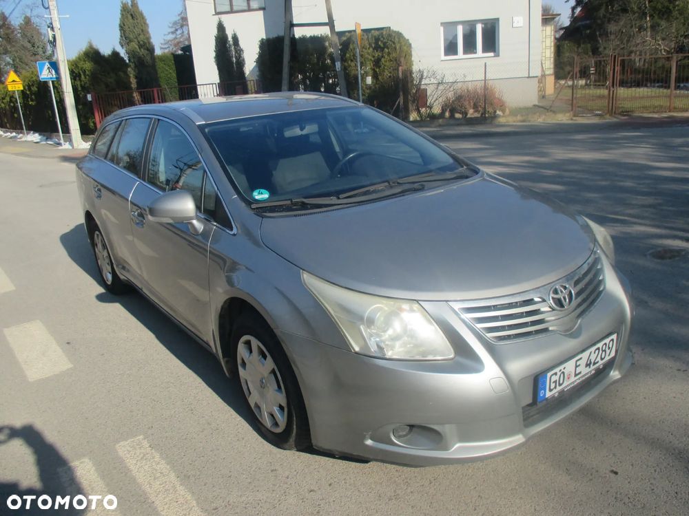 Toyota Avensis 1.8 Sol - 22