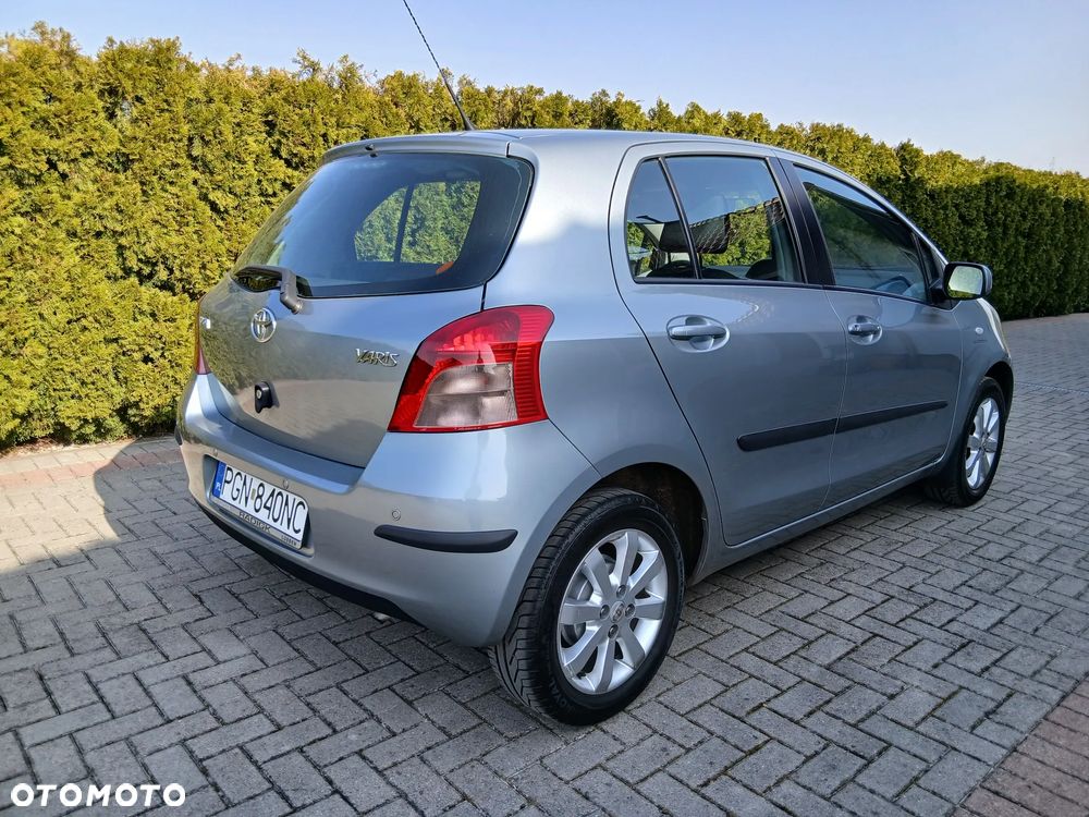 Toyota Yaris 1.0 VVT-i Style - 10