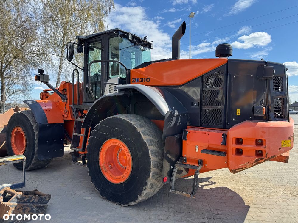Hitachi ZW310-6 / 966M / 972M / L150 - 7