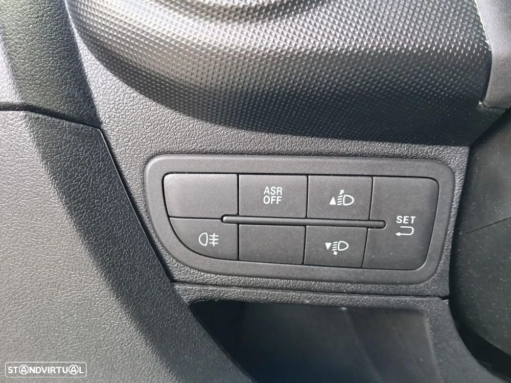 Fiat Fiorino 1.3 D M-JET - 19