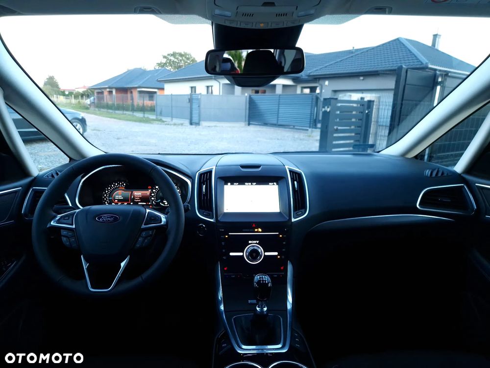 Ford S-Max 1.5 EcoBoost Titanium - 28