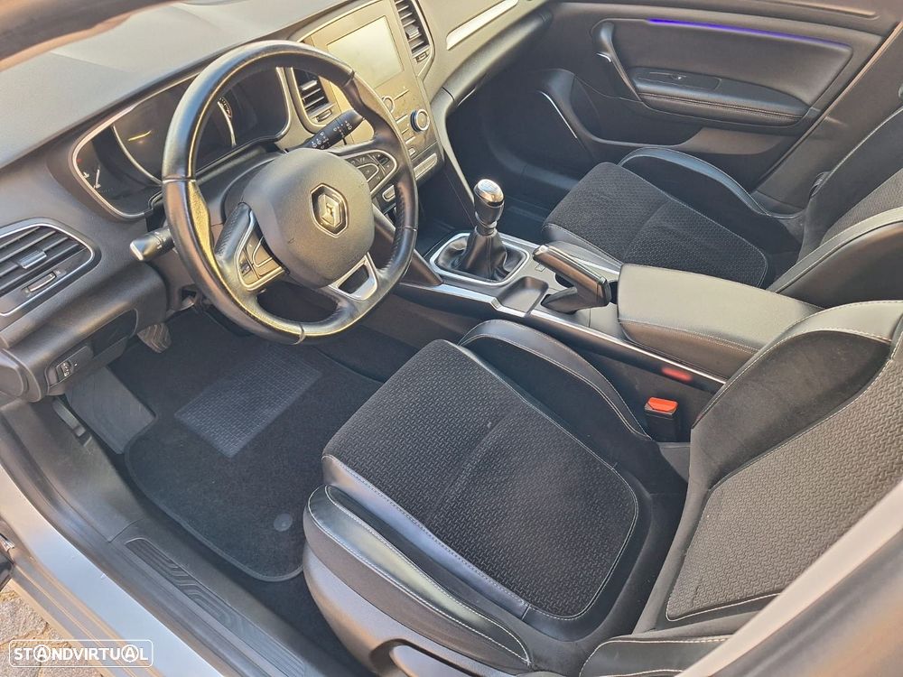 Renault Mégane 1.5 dCi Intens - 28