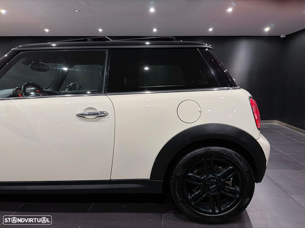 MINI 3 Portas Cooper D - 5