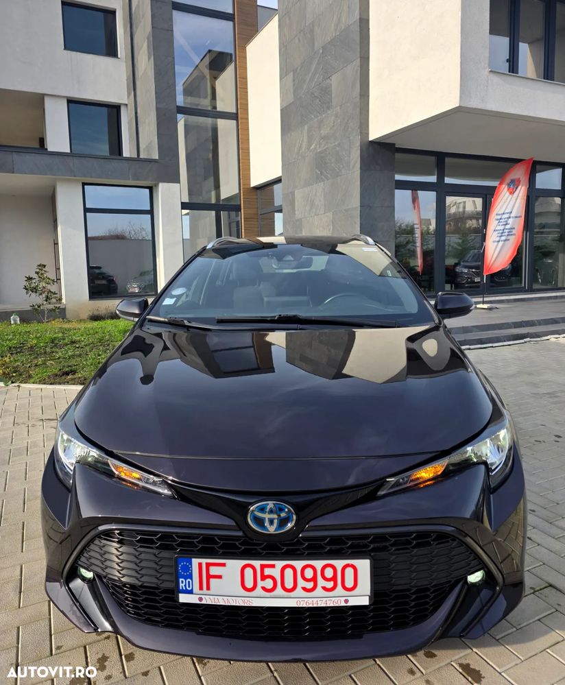 Toyota Corolla 1.8 Hybrid Touring Sports Business Edition - 1