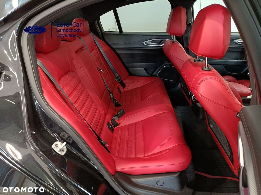 Alfa Romeo Giulia 2.0 Turbo Veloce Q4 - 34