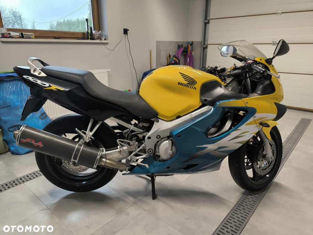 Honda CBR - 2