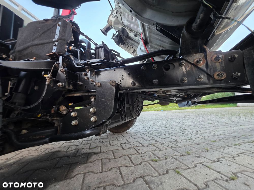 Nissan Cabstar 35.13 Skrzynia 4.20 M + HDS 1.5 Tony ! HMF K2(B3) 9.20 M Wysięgu  ! Super Stan  ! - 23