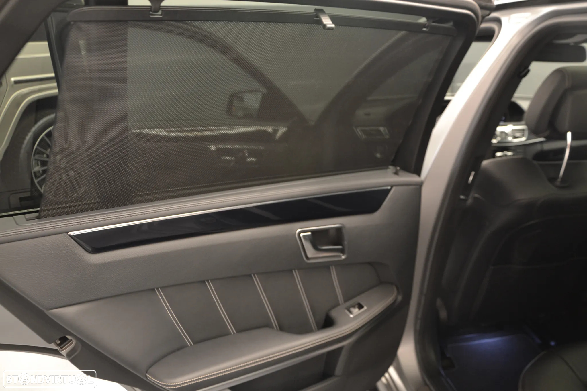 Mercedes-Benz E 63 AMG S 4-Matic - 28