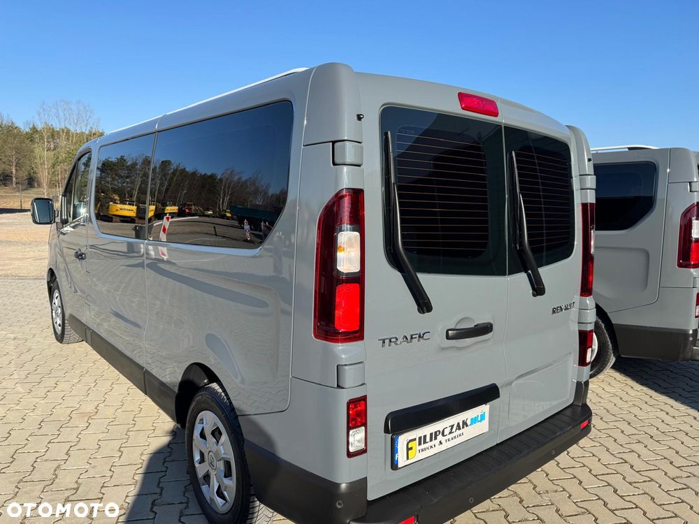 Renault TRAFIC 2.0, 9 osobowy Homologacja dla Osób Niepełnosprawnych na Wózku PEFRON - 5