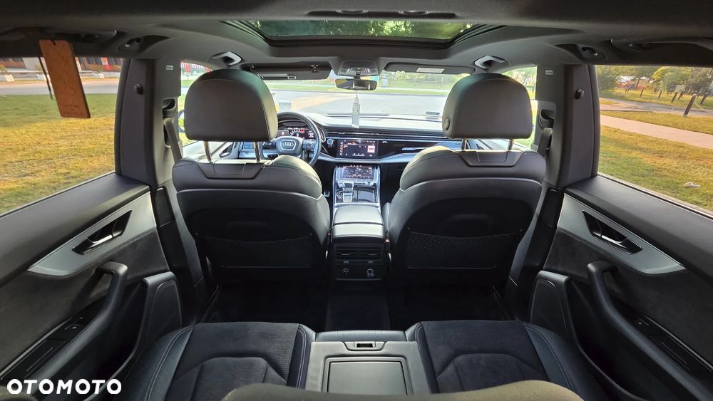 Audi SQ8 - 16