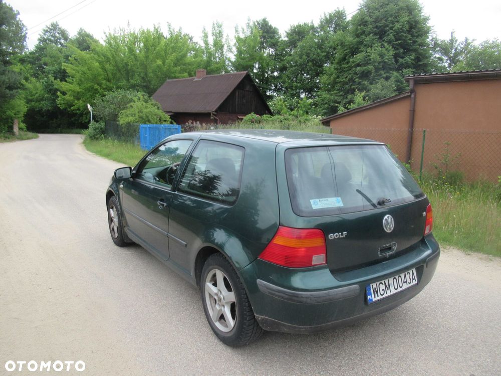 Volkswagen Golf - 3