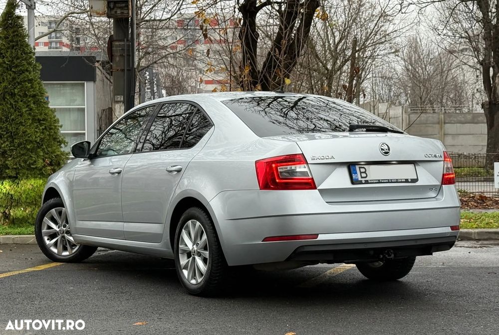 Skoda Octavia 2.0 TDI 4x4 DSG Style - 3
